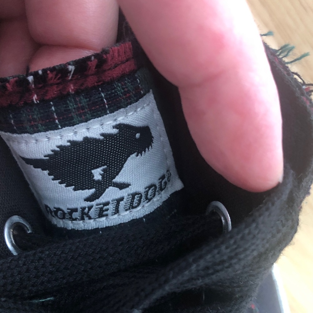 NWOT Rocket Dog Black Red Green Plaid Size 8 Sneaker Shoes - Picture 7 of 8